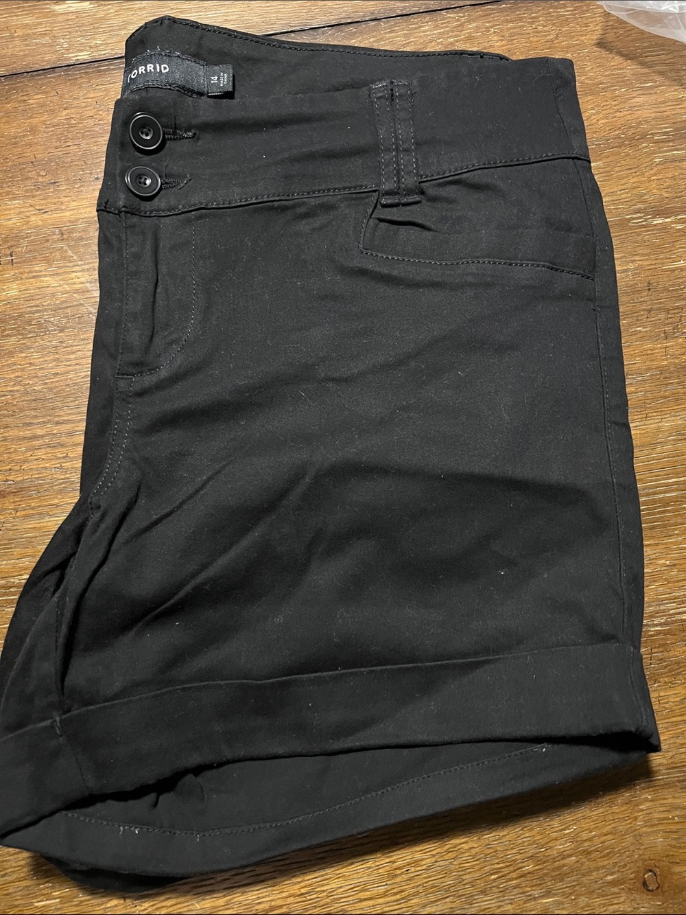 3 for $25 Torrid Women's Black Cargo Shorts Size 14